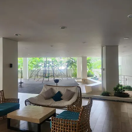Solinea Luxe Pool Stay City Nest